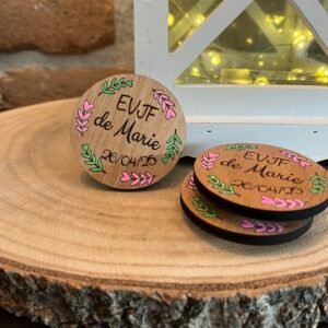 Badge EVJF en bois – Personnalisé prénom + date