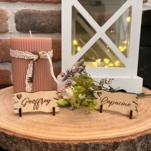 Marque-page en bois personnalisé – Mini pancarte avec prénom et cœur découpé