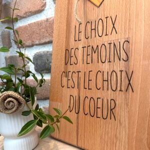 Planche à découper en hêtre gravée – Cadeau témoin de mariage